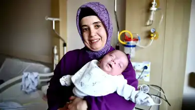620 Gram Prematüre Bebek Yaşama Tutundu